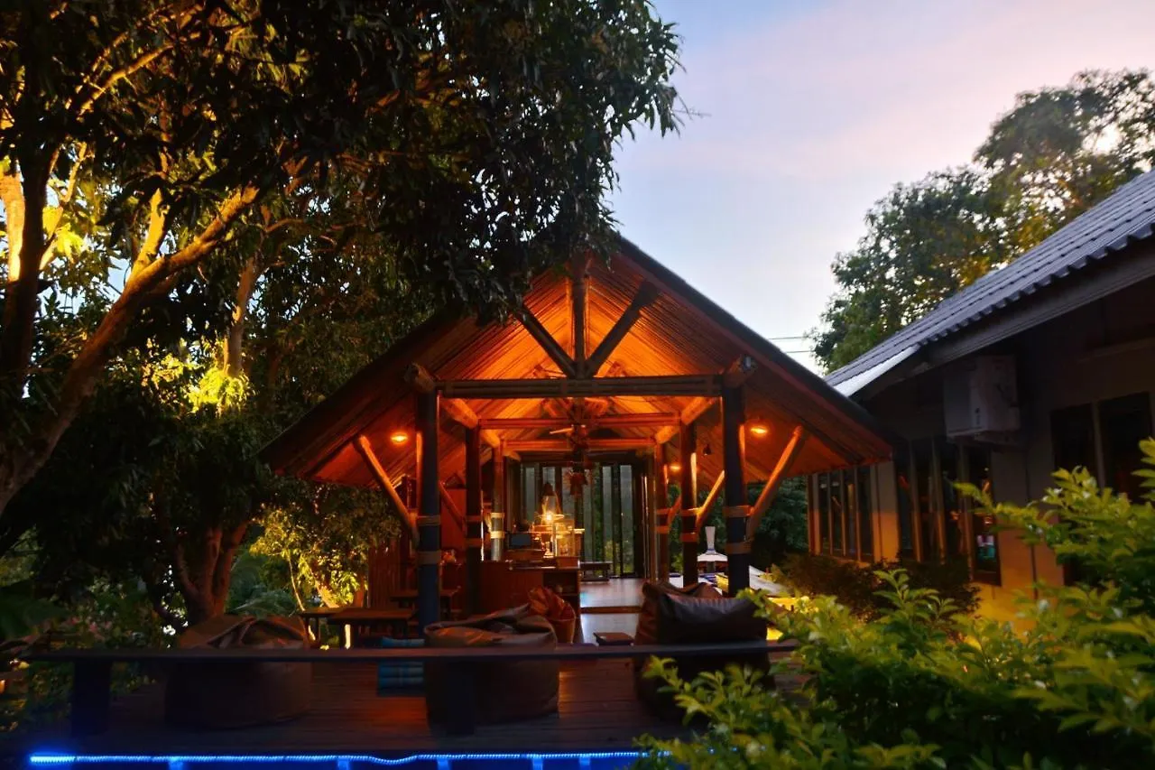 Aha Lanta Cozy Hostel Koh Lanta