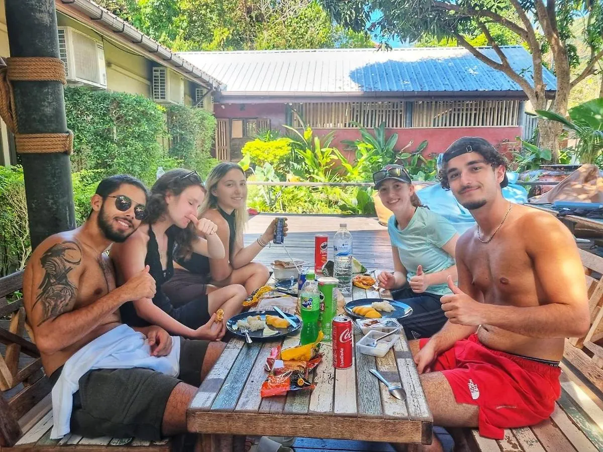 Aha Lanta Cozy Hostel Ko Lanta