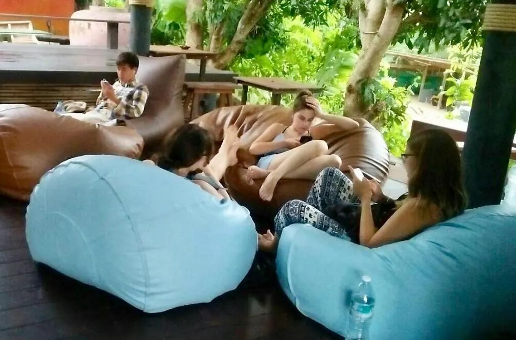 Aha Lanta Cozy Hostel Ko Lanta